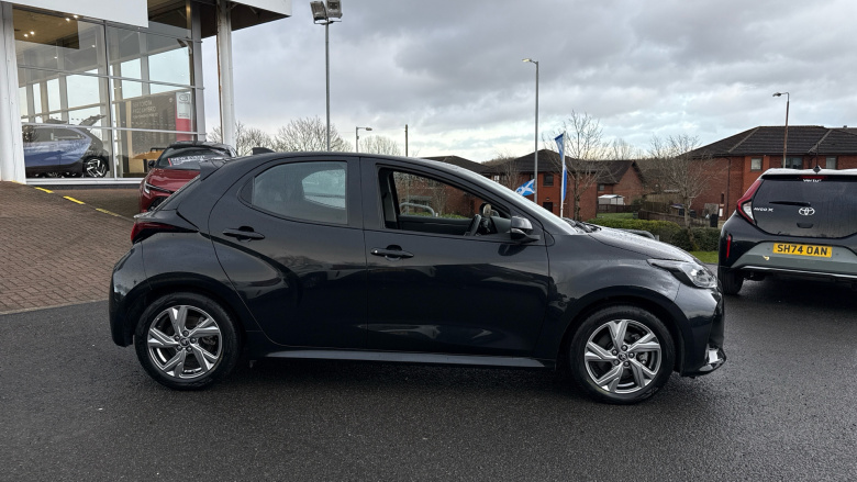 Toyota Yaris 1.5 Hybrid Icon 5dr CVT Hybrid Hatchback